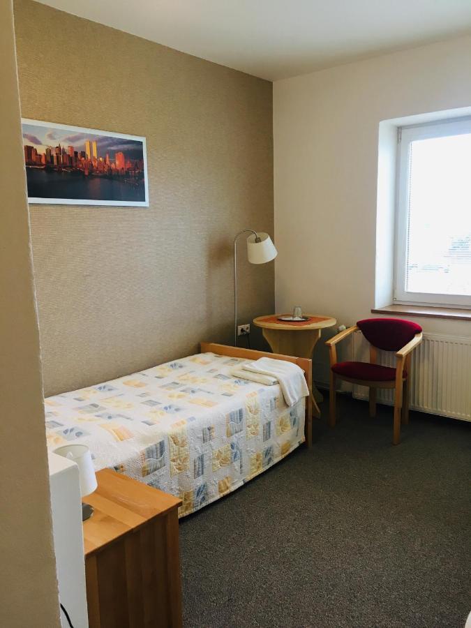 Hotel Dynamic Újtölgyes Kültér fotó