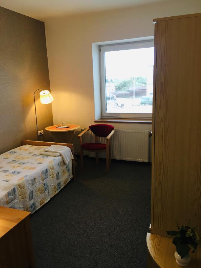 Hotel Dynamic Újtölgyes Kültér fotó