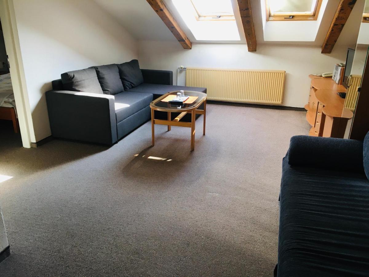 Hotel Dynamic Újtölgyes Szoba fotó