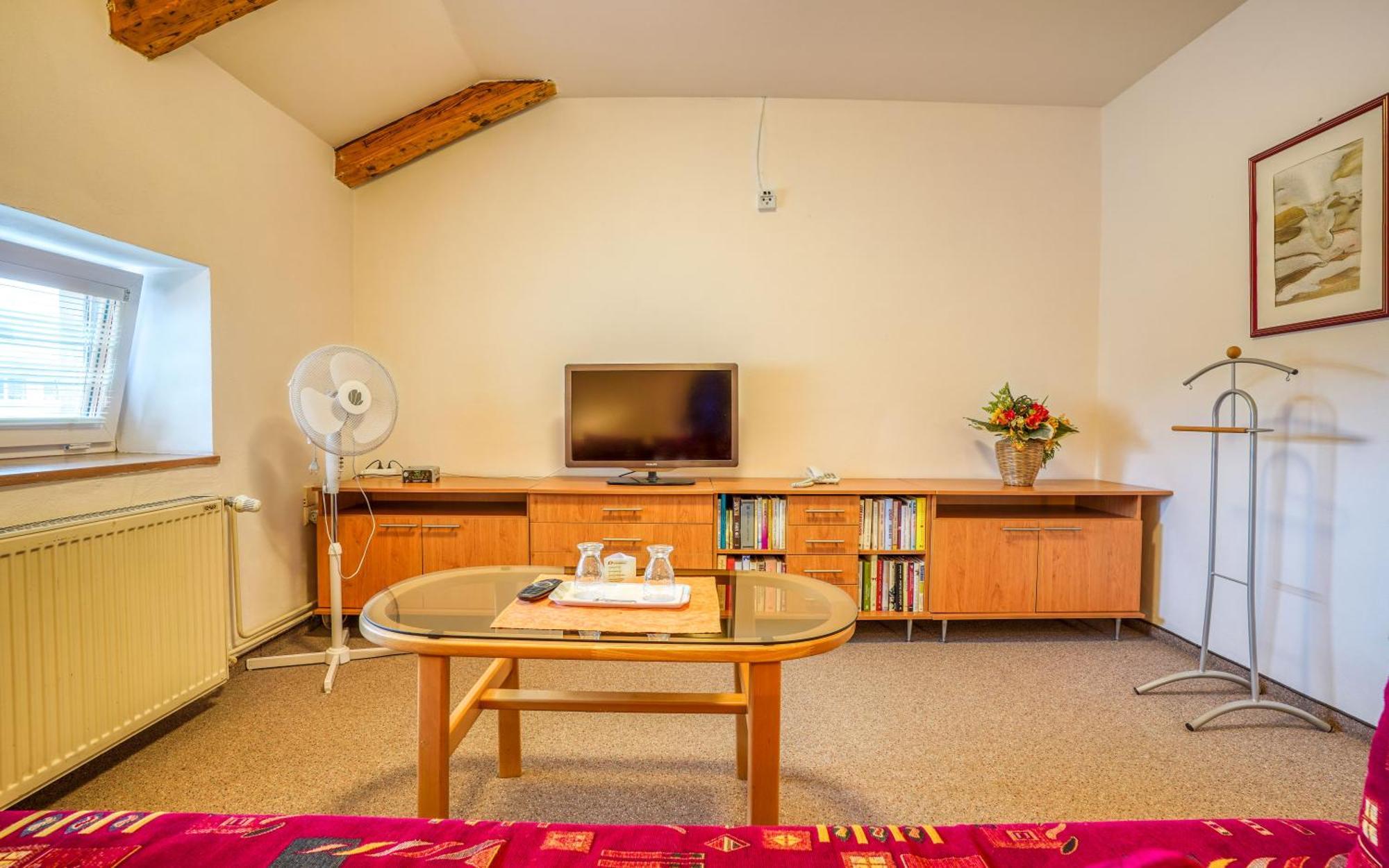 Hotel Dynamic Újtölgyes Szoba fotó